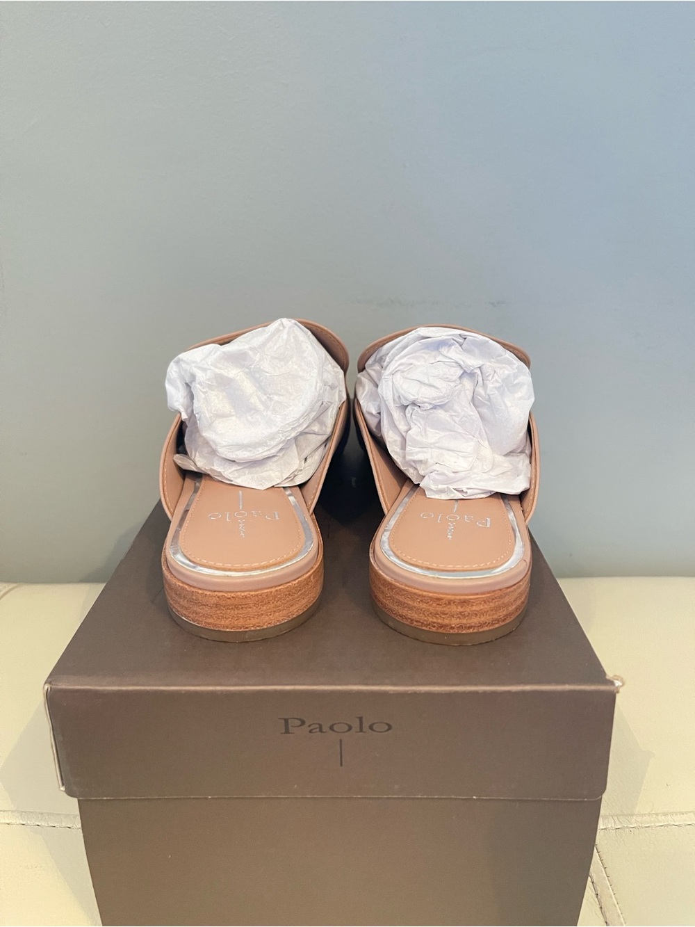 New Women’s Paolo leather mules in nude with chain size 8.5 & 5.5 - Picture 4 of 10